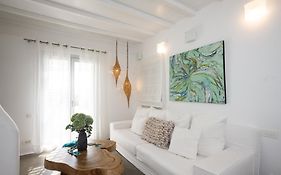 House Of Nikol - Cycladic Sensation